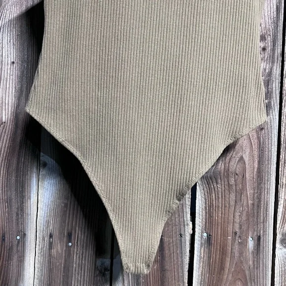 Good American Thong Tank Bodysuit Ribbed Khaki Forrest Green Brown High Leg Sz L - Picture 6 of 15